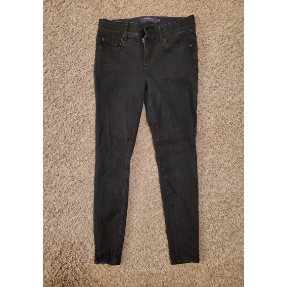 Women's 10R Torrid premium stretch jeans: Bombshell Skinny‎ fit, distressed - Picture 1 of 6
